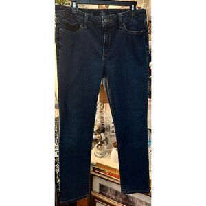 WB # 1038 Ladies Size 12 St John’s Bay Stretch Jeans